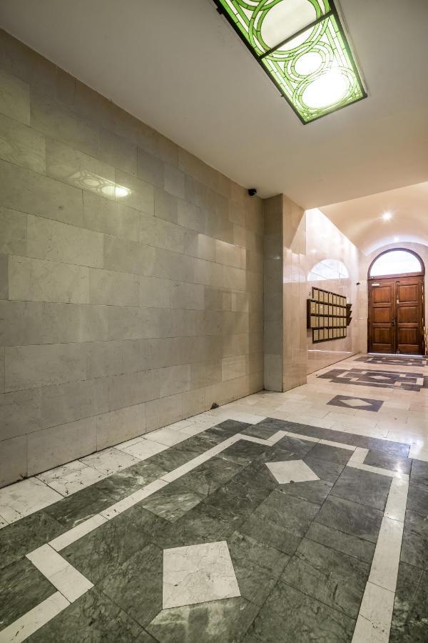 Central Premier Apartment Boedapest Buitenkant foto