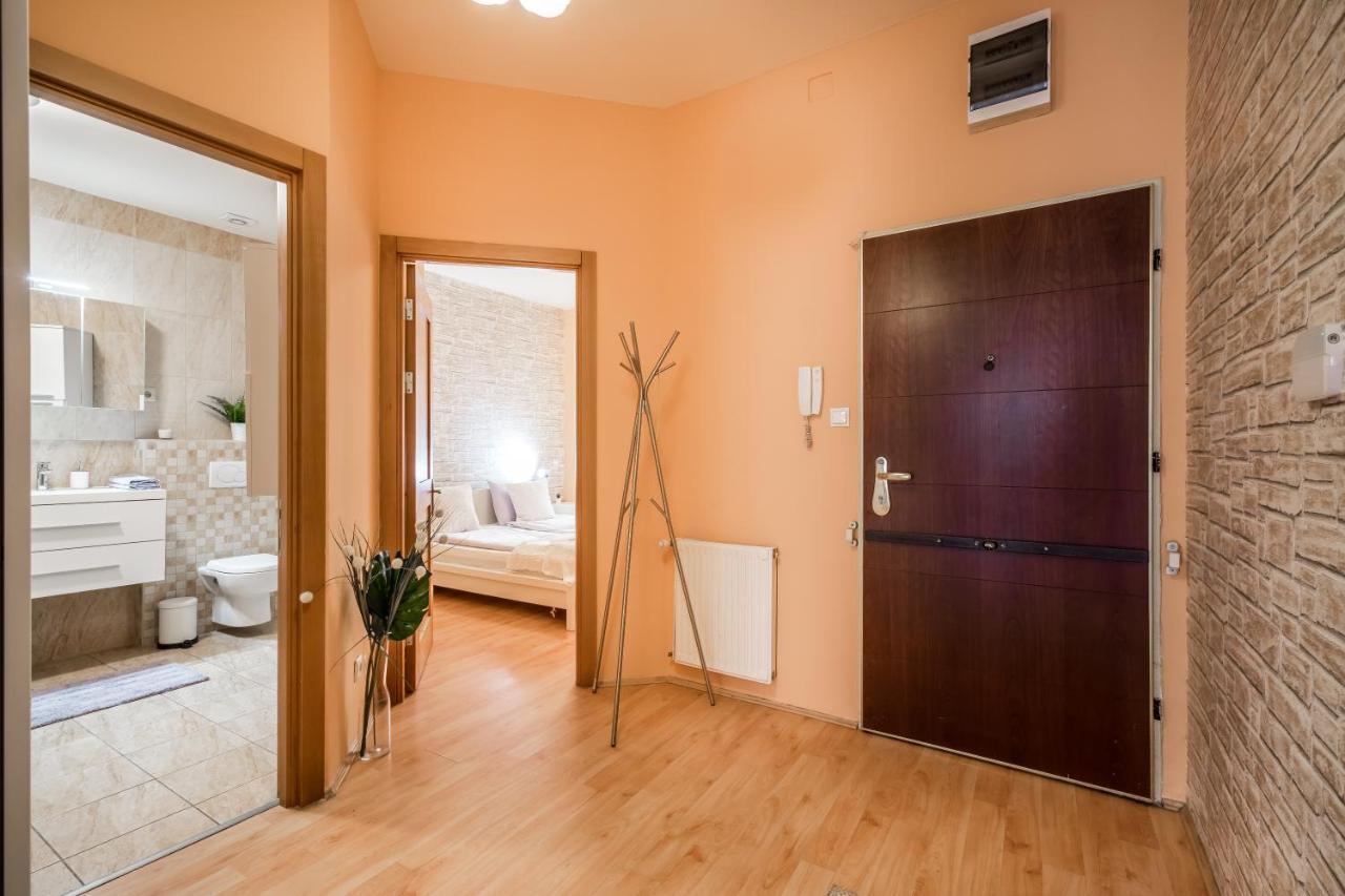 Central Premier Apartment Boedapest Buitenkant foto